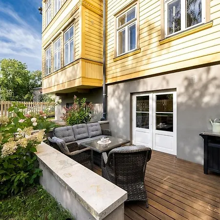 2-story Loft, Large Terrace, Next To Old Town Апартаменти Таллінн