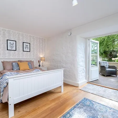 Apartment 2-story Loft, Large Terrace, Next To Old Town *