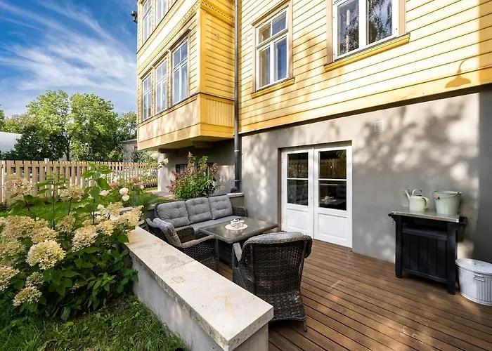 2-story Loft, Large Terrace, Next To Old Town Apartman Tallinn