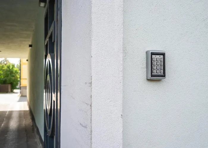 2-story Loft, Large Terrace, Next To Old Town Apartament